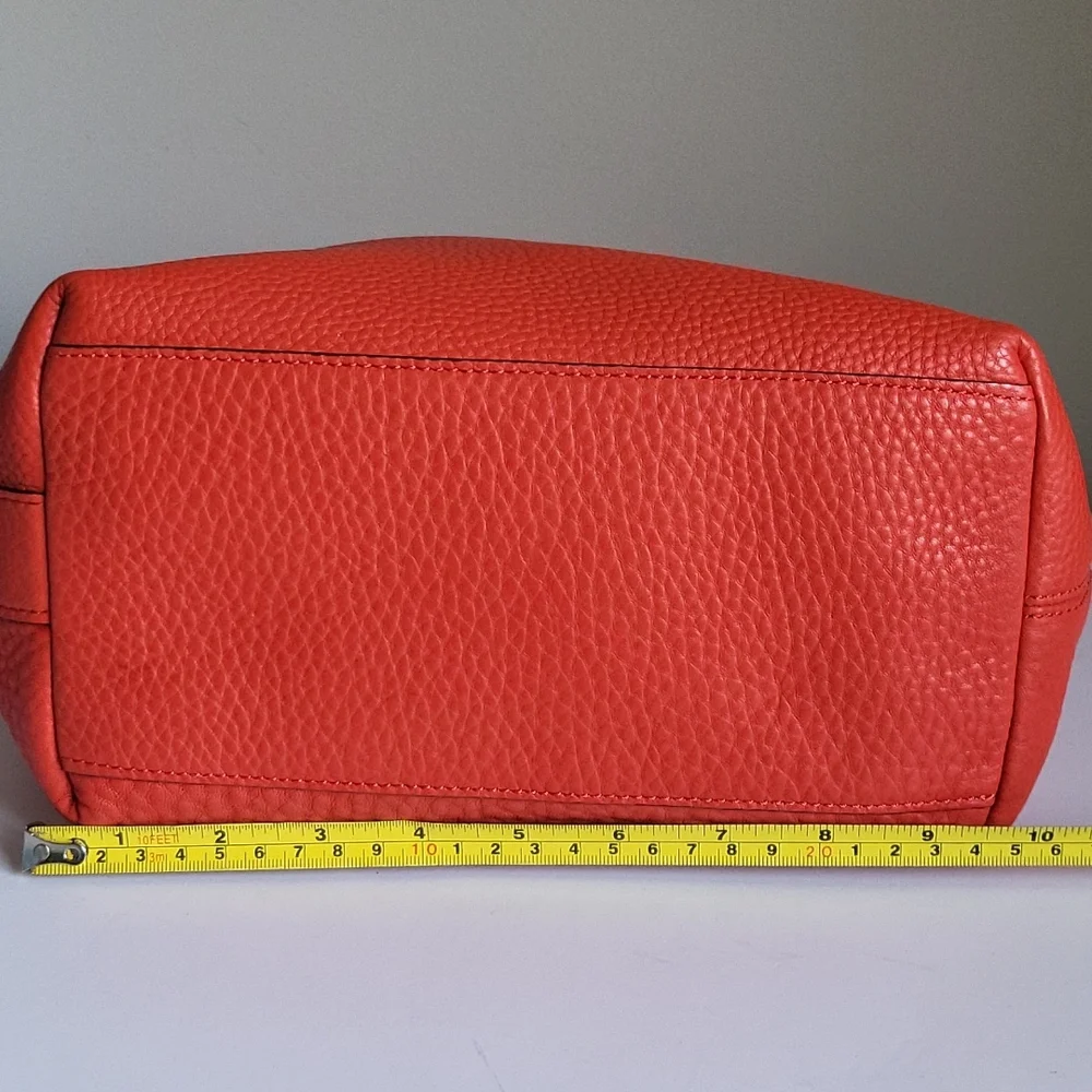 🌷Coach legacy Duffle Vermillion orange